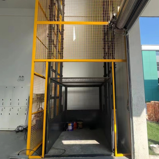 九江导轨式升降机助力物流园破解运输难题